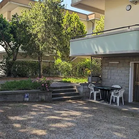 Apartment Immerso Nella Pineta - A 5 Minuti A Piedi Dal Mare