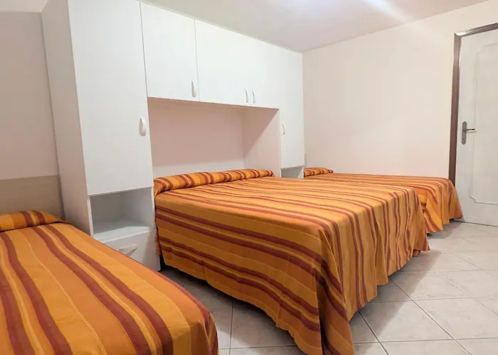 Immerso Nella Pineta 3 - A 5 Minuti A Piedi Dal Mare Lägenhet